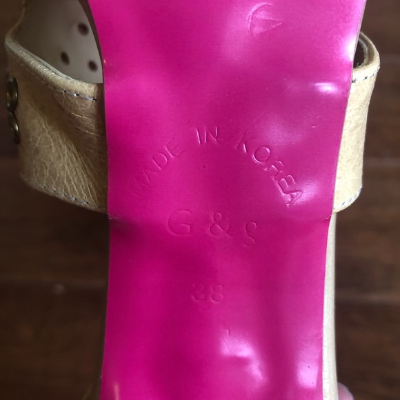 G&g tan/cream colour heels with hole detailing and straps size 38/8 - Picture 4 of 7